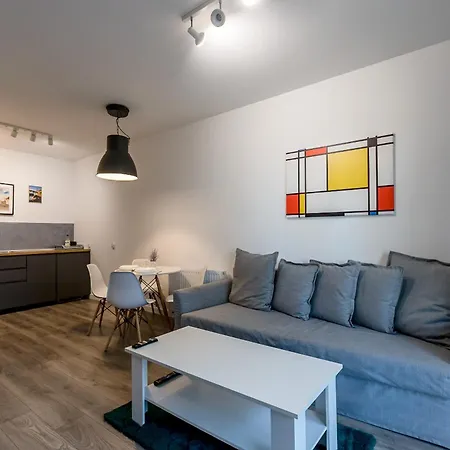 아파트 Old School